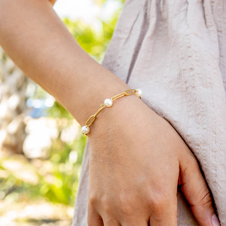 7" Pearl Paperclip Station Bracelet